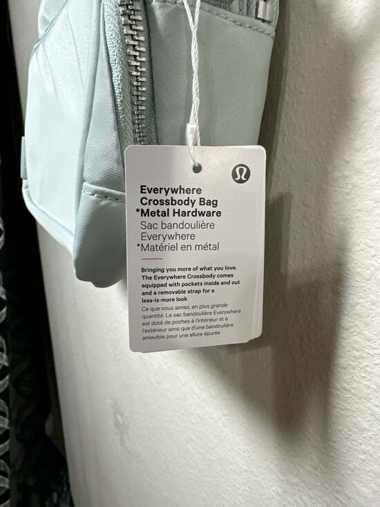 Lululemon Everywhere Crossbody Bag 2L *Metal Hardware in Pelican/Silver - Picture 5 of 6